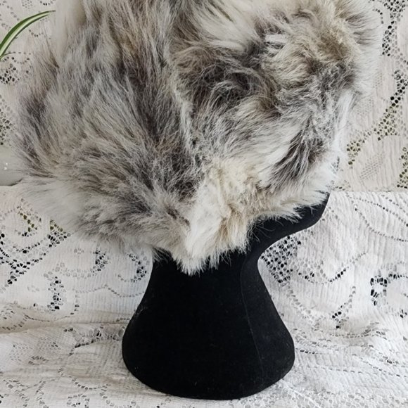 Nordic style hat, fluffy gray faux fur fox hat - Picture 3 of 9
